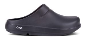 Alternative view of Women's OOcloog Clog - Black