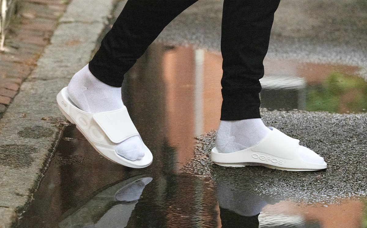 Men's OOahh Sport Flex Sandal - White - Image 9